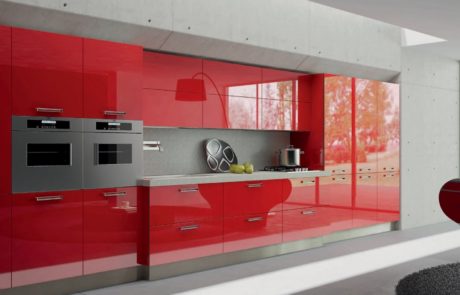 Кухонные гарнитуры со стеклянным фасадом